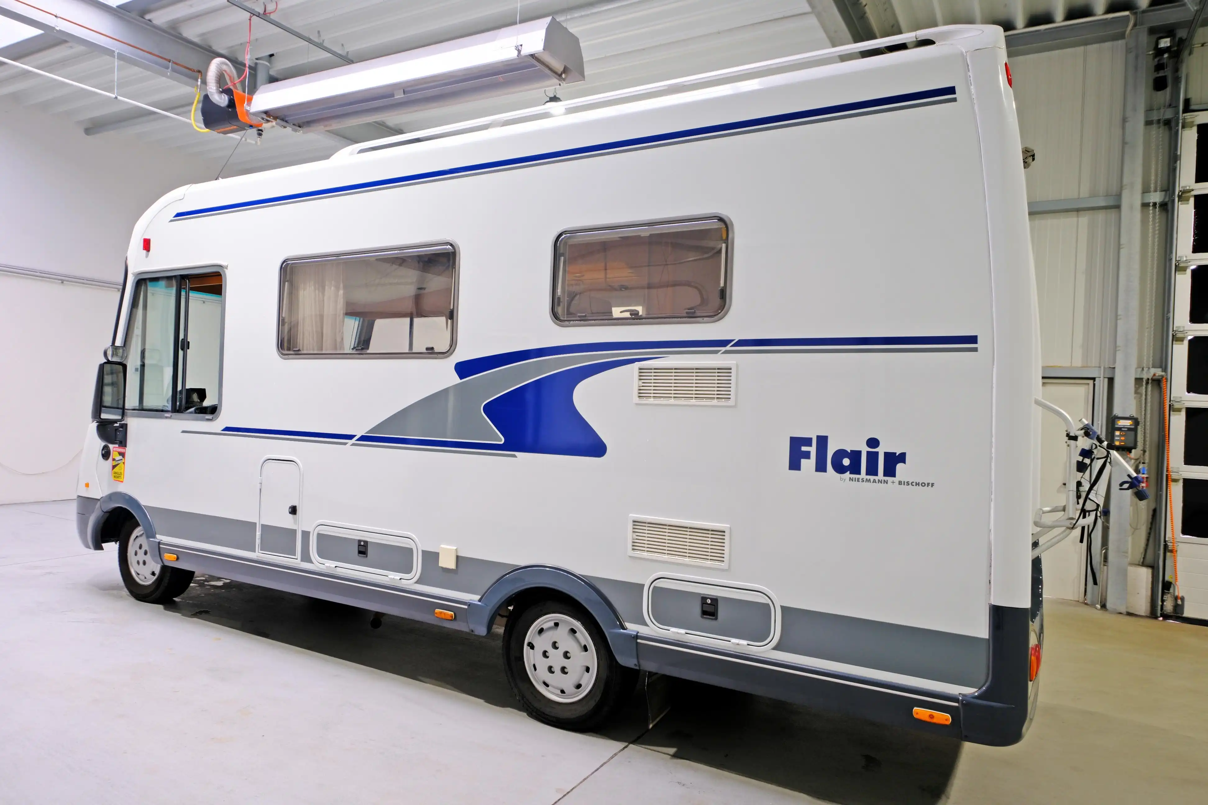 NIESMANN + BISCHOFF Flair I 6100